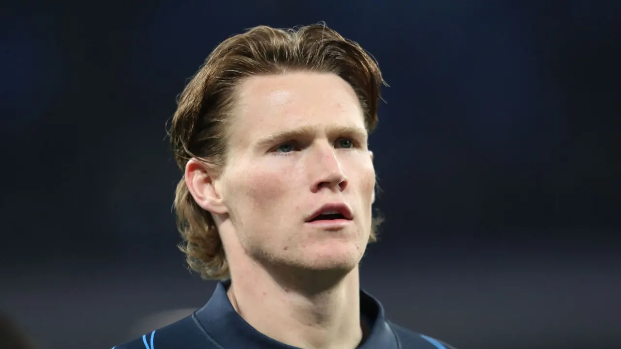 أنا أحبه كثيرًا!” – بطل كأس العالم يتهم مانشستر يونايتد بارتكاب “أحد أفدح أخطاء الانتقالات على الإطلاق